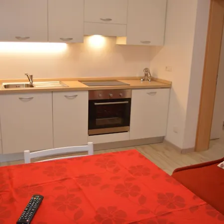 Moderne Mit Balkon Und Pool By Interhome *