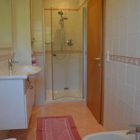 Moderne Mit Balkon Und Pool By Interhome