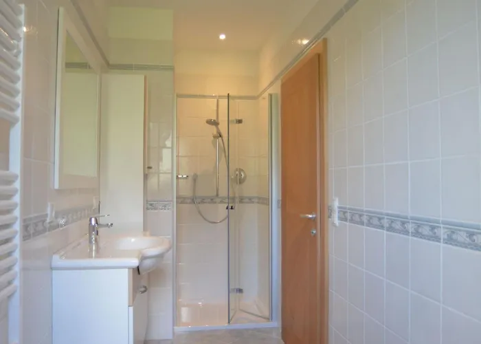 Moderne Mit Balkon Und Pool By Interhome Apartamento